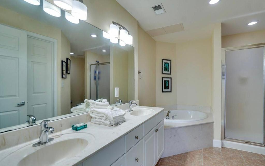 Tidewater 2205 Holiday home *